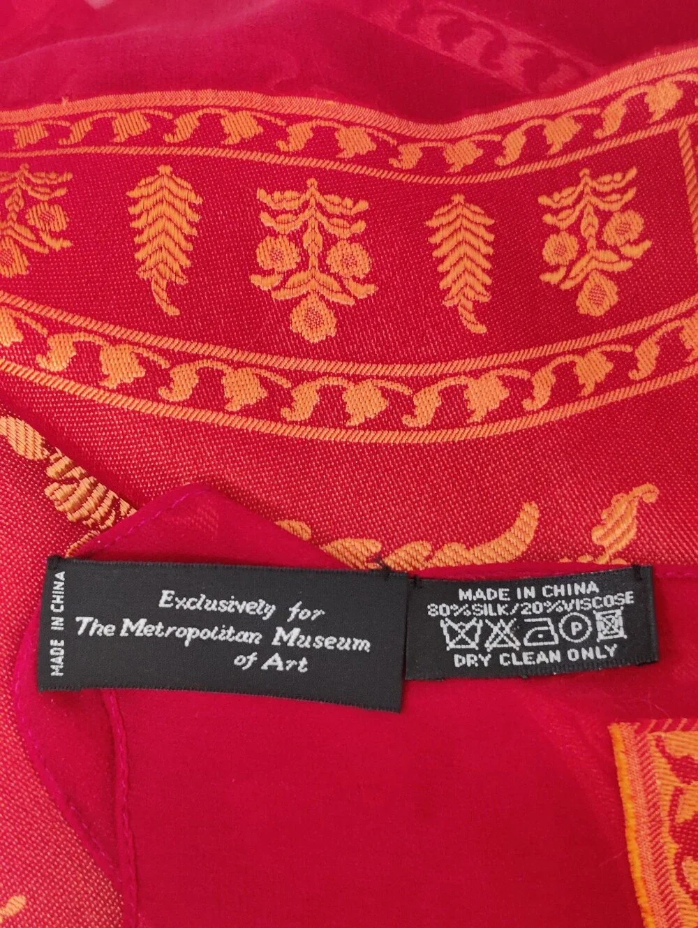 The Metropolitan Museum of Art Silk Blend Scarf Wrap Red Gold Orange 24x80